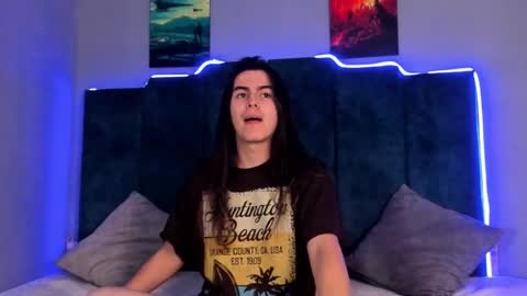 Snapshot of sky_liink chatting on October 5, 10:50 pm Santiago online show from October 5, 10:50 pm