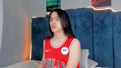 Snapshot of sky_liink chatting on October 27, 10:10 pm Santiago online show from October 27, 10:10 pm