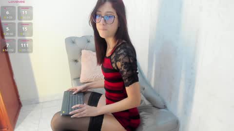 Snapshot of sky_swette chatting on December 29, 11:50 pm Sky online show from December 29, 11:50 pm