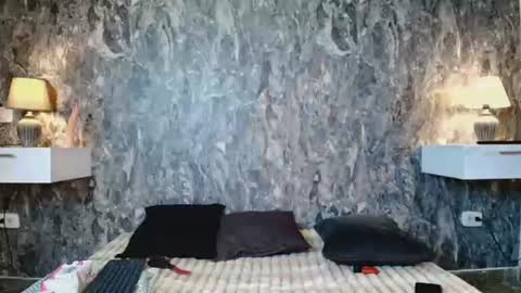 sky_white_ online show from July 5, 12:01 pm