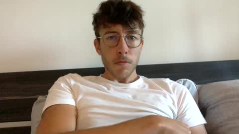 skyisthelimit1995 online show from November 30, 8:54 am