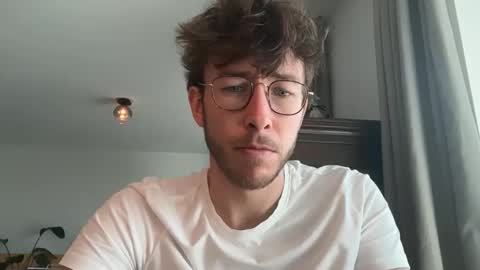 skyisthelimit1995 online show from February 8, 10:41 am