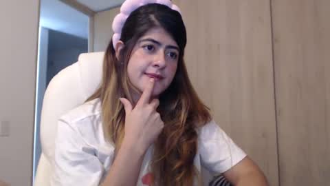Snapshot of skyler1195 chatting on March 7, 11:38 pm Skyler online show from March 7, 11:38 pm