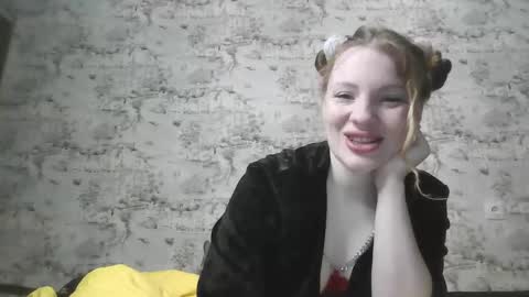 Skyler online show from February 15, 9:37 pm