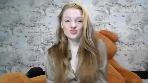 Skyler online show from September 20, 6:55 pm