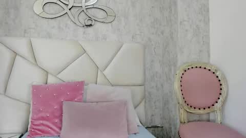 Skyler online show from October 3, 8:06 pm