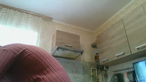 skyressie333 online show from July 8, 10:51 am