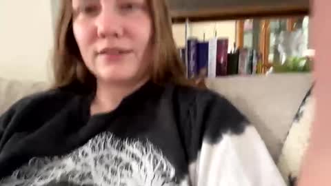 Snapshot of skywinters chatting on January 11, 3:31 pm Sky Winters online show from January 11, 3:31 pm