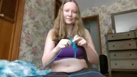 Snapshot of skywinters chatting on February 1, 4:44 pm Sky Winters online show from February 1, 4:44 pm