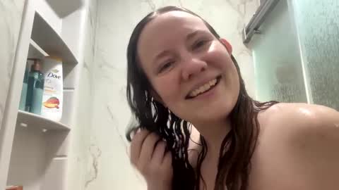 Snapshot of skywinters chatting on February 10, 2:37 pm Sky Winters online show from February 10, 2:37 pm