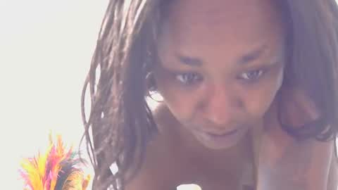 Snapshot of skyy_brown chatting on February 7, 4:59 am Bella online show from February 7, 4:59 am