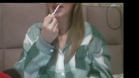 Snapshot of sladkiegubki chatting on September 12, 9:50 pm Sladkiegubki online show from September 12, 9:50 pm