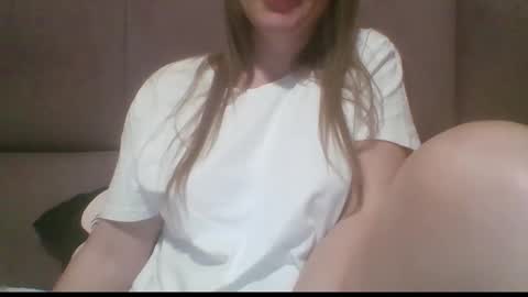 Sladkiegubki online show from November 3, 10:22 pm