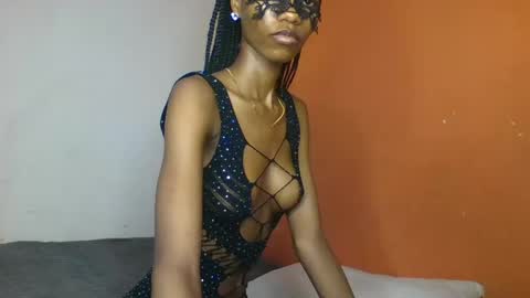 Snapshot of slaybby chatting on February 17, 1:33 pm Slaybby online show from February 17, 1:33 pm