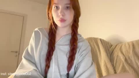 Snapshot of sleepycode002 chatting on March 5, 4:56 am JoO online show from March 5, 4:56 am