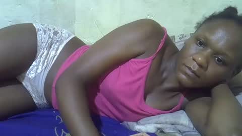 Snapshot of slim_girl3 chatting on March 2, 5:12 am slim_girl3 online show from March 2, 5:12 am