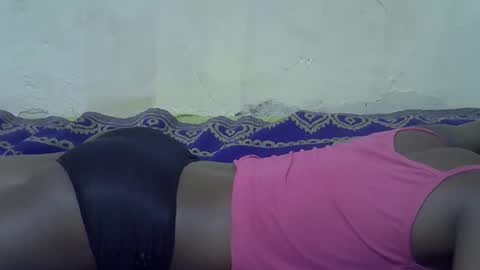 Snapshot of slim_girl3 chatting on March 2, 11:09 pm slim_girl3 online show from March 2, 11:09 pm