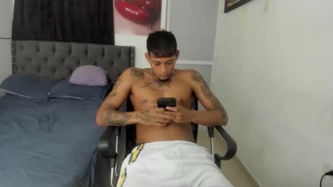 slim_master12 online show from March 24, 3:56 am