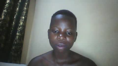 Snapshot of slim_petite_ebony chatting on December 21, 8:21 pm slim_petite_ebony online show from December 21, 8:21 pm