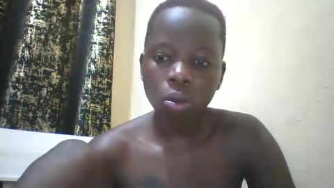 Snapshot of slim_petite_ebony chatting on January 15, 12:51 am slim_petite_ebony online show from January 15, 12:51 am