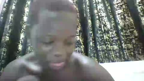 Snapshot of slim_petite_ebony chatting on January 16, 1:06 am slim_petite_ebony online show from January 16, 1:06 am