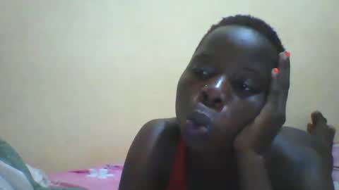 Snapshot of slim_petite_ebony chatting on January 8, 10:58 pm slim_petite_ebony online show from January 8, 10:58 pm