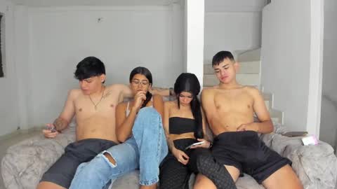 boy without tattoo Bryan -- with tatto Alan - New girl harper online show from November 1, 8:52 pm