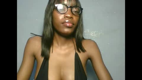 slimkatie__ online show from September 17, 3:15 pm