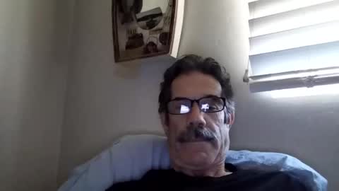 Snapshot of slimmy57 chatting on February 15, 8:01 pm slimmy57 online show from February 15, 8:01 pm