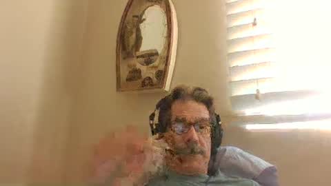 Snapshot of slimmy57 chatting on January 18, 10:17 pm slimmy57 online show from January 18, 10:17 pm