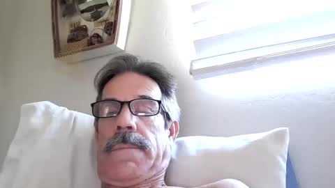 Snapshot of slimmy57 chatting on January 11, 5:40 pm slimmy57 online show from January 11, 5:40 pm