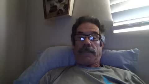 Snapshot of slimmy57 chatting on February 20, 12:41 am slimmy57 online show from February 20, 12:41 am