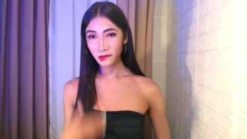 slimprettyjoira online show from July 1, 3:10 pm