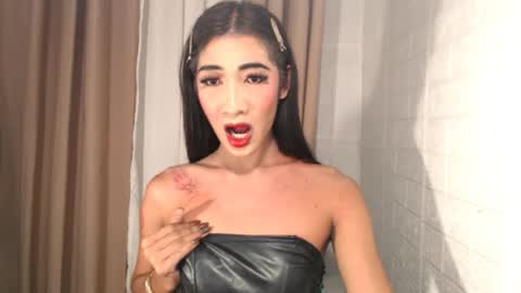 slimprettyjoira online show from July 19, 11:24 am