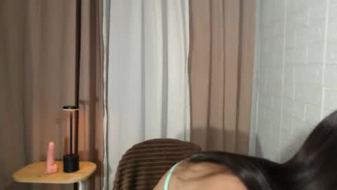 slimprettyjoira online show from August 10, 5:45 am