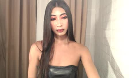 slimprettyjoira online show from July 24, 1:41 pm