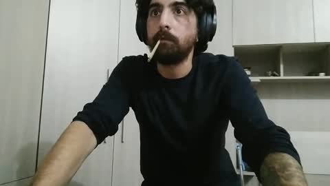 Snapshot of slimteaser089 chatting on October 17, 7:18 pm SlimTeaser089 online show from October 17, 7:18 pm