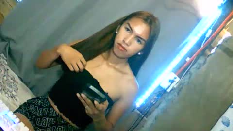 Snapshot of slut_goddessqueen69 chatting on September 20, 12:13 am slut_goddessqueen69 online show from September 20, 12:13 am