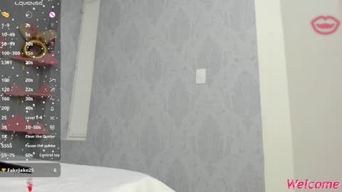 Paola  online show from March 4, 3:15 pm