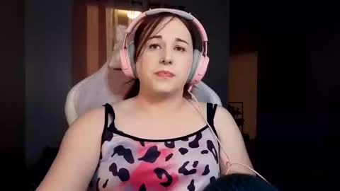 Heavenly online show from March 3, 3:57 am