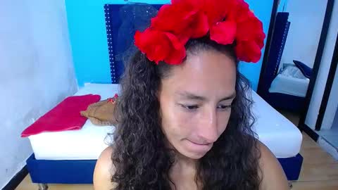 slutty_milff online show from October 6, 8:37 pm