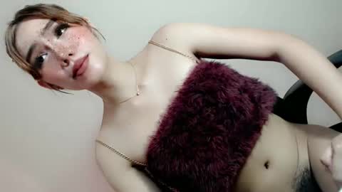 slutty_rose69 online show from May 9, 11:38 am