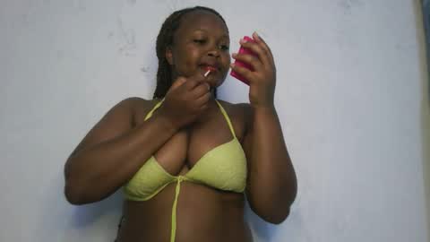 Snapshot of slutty_shan chatting on October 15, 8:15 am slutty_shan online show from October 15, 8:15 am