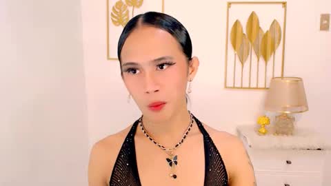 Snapshot of slutty_vanna chatting on March 10, 1:23 am mia online show from March 10, 1:23 am