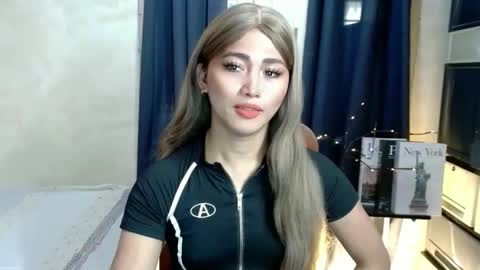 Snapshot of slutty_yesha chatting on September 17, 1:42 am Slutty yesha online show from September 17, 1:42 am