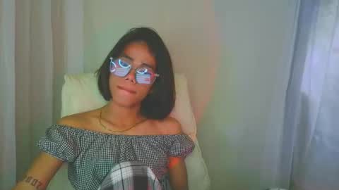 sluttypatotie online show from September 19, 7:06 pm