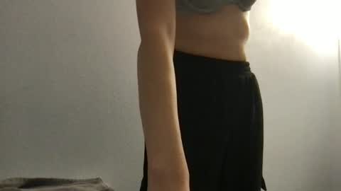 sluttywife01 online show from January 13, 1:56 am