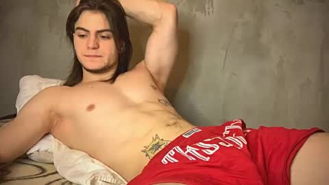 Gus online show from December 10, 7:37 am