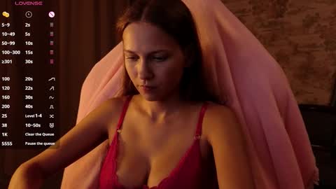 Emma online show from October 18, 7:40 pm