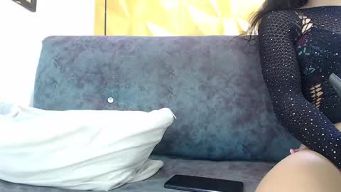 Snapshot of small_hot19 chatting on March 10, 5:50 pm Small Hot19 online show from March 10, 5:50 pm